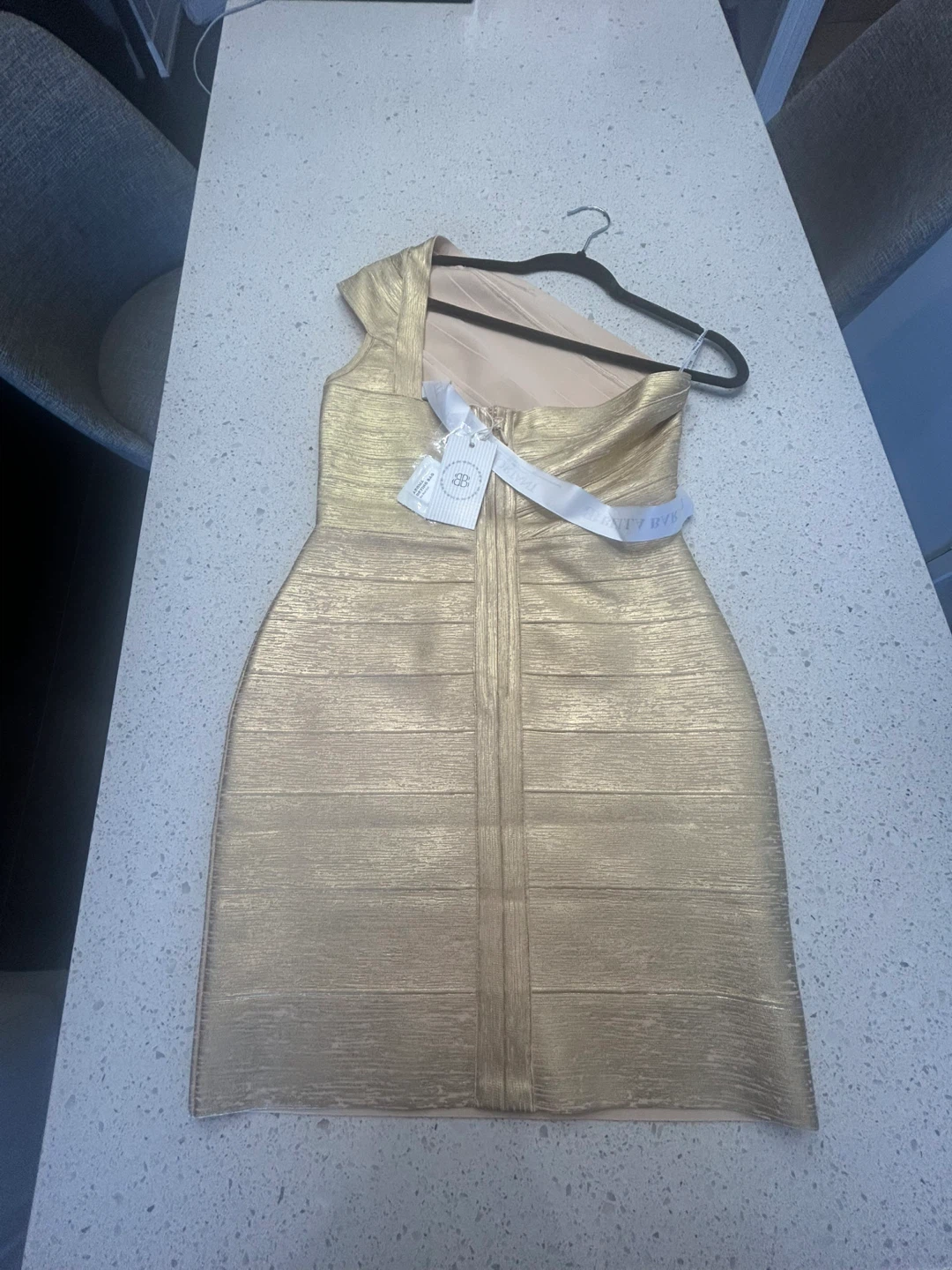 NWT Gold bandage dress size 6 - photo 5
