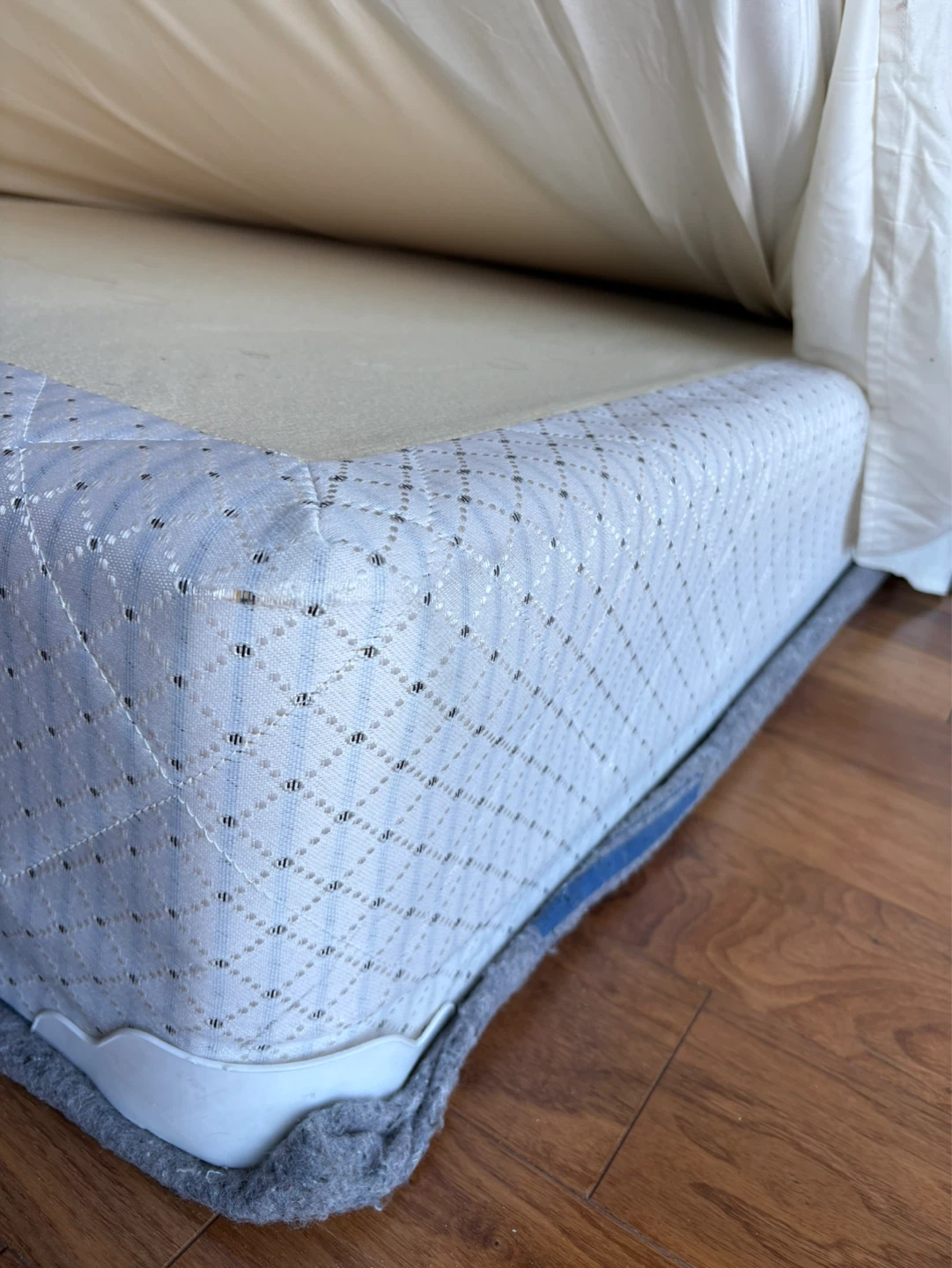 Mattress Box (Full/Double)