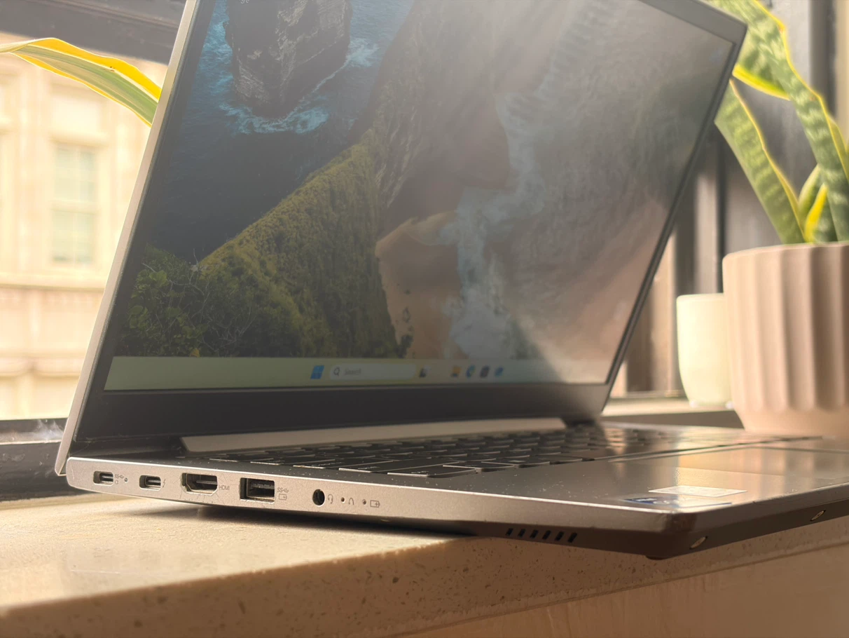 Lenovo ThinkPad 14 G2 Laptop — i7-11th Gen / 16GB / 256GB - photo 3