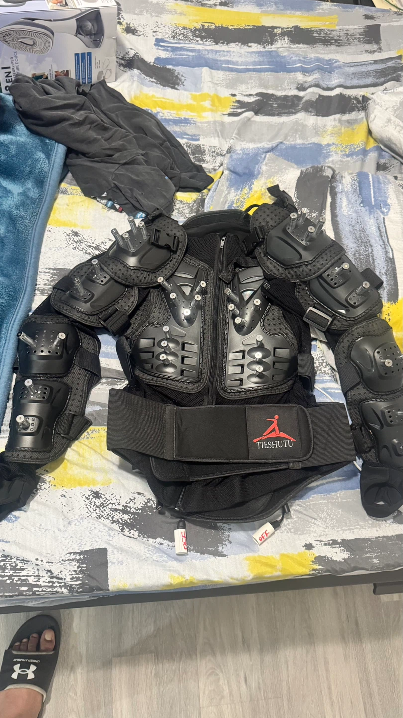 laser performance suit has 40 lasers