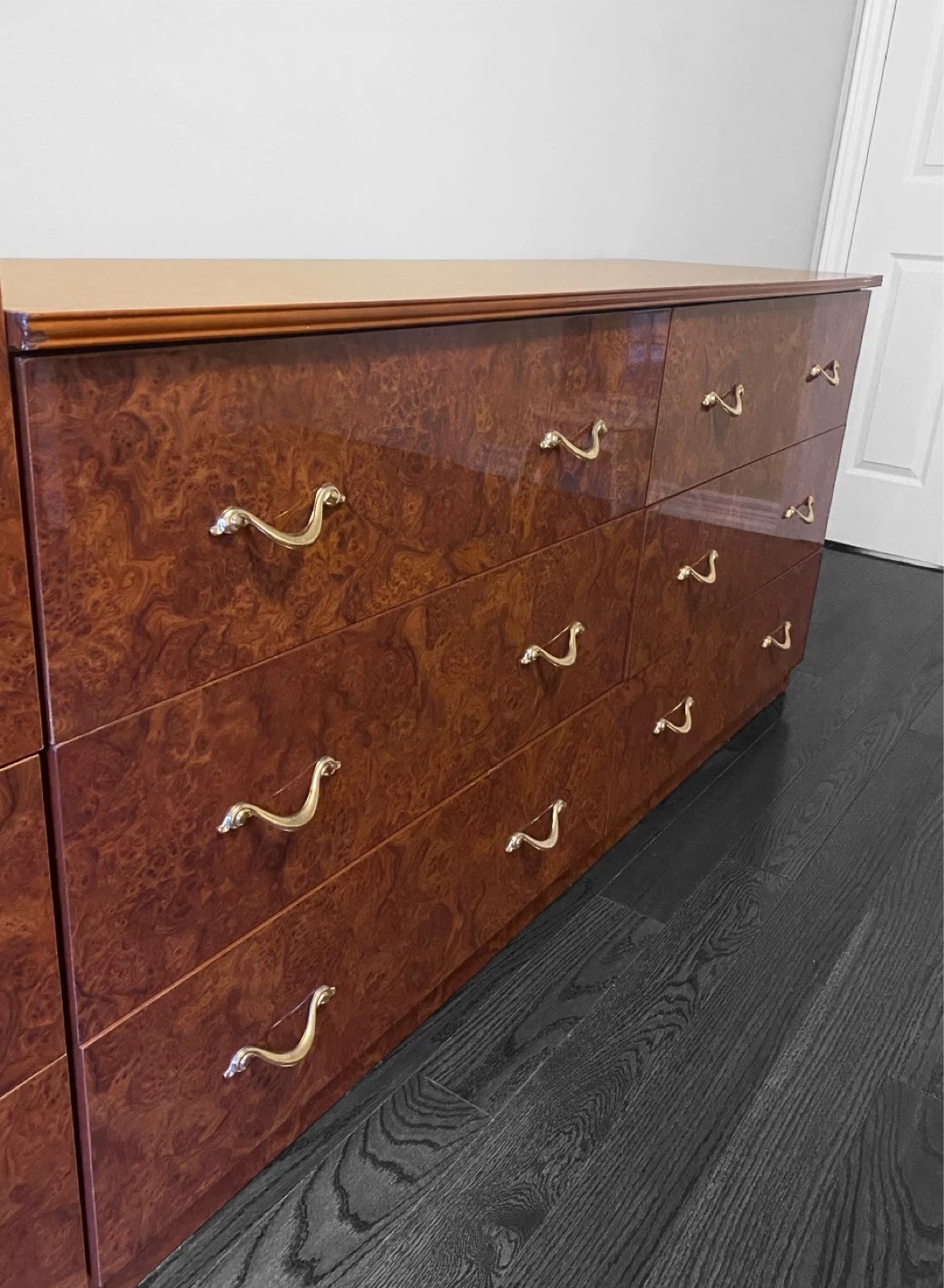 Dresser with Burl Wood Finish, 6 drawers - photo 2