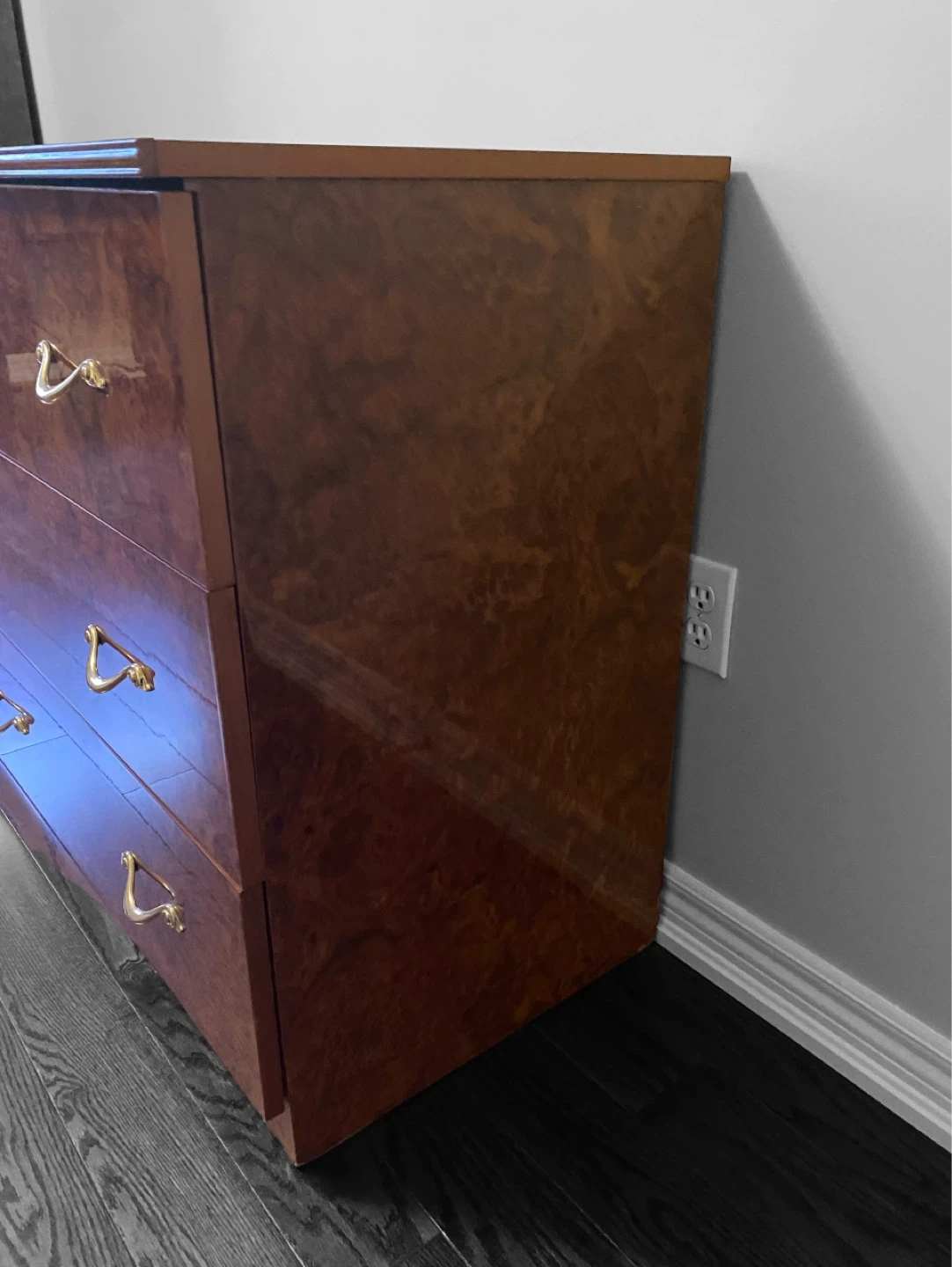 Dresser with Burl Wood Finish, 6 drawers - photo 4