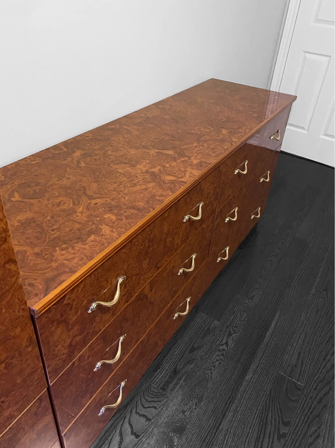 Dresser with Burl Wood Finish, 6 drawers - photo 3