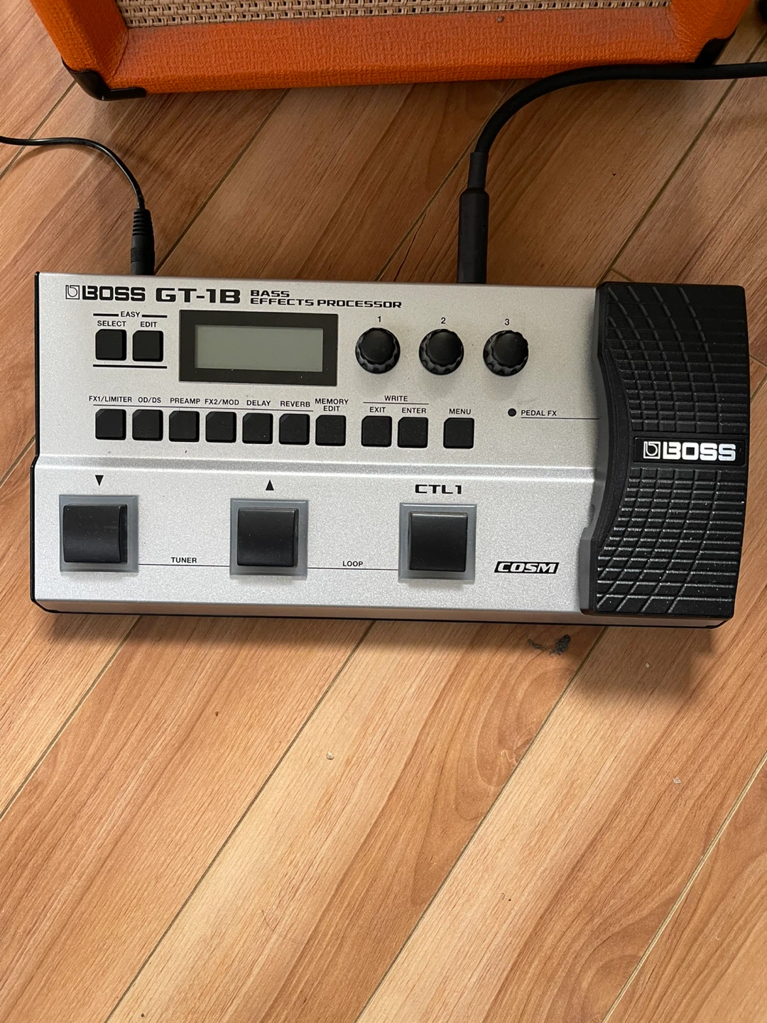 BOSS GT-1B Bass Effects Processor