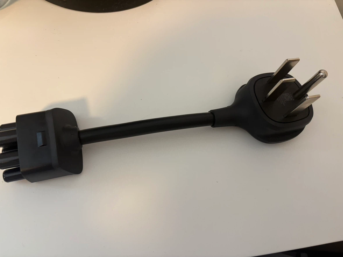 Tesla NA 14-50 Adapter - photo 2