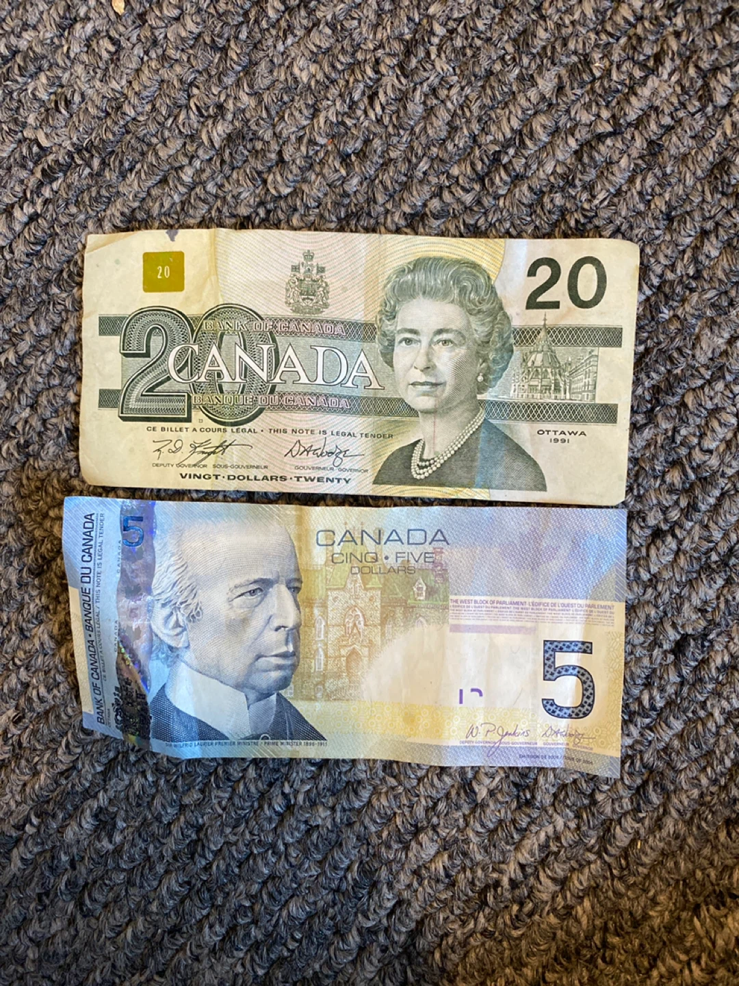 Canadian $5 and $20 old Canadian bills - photo 5