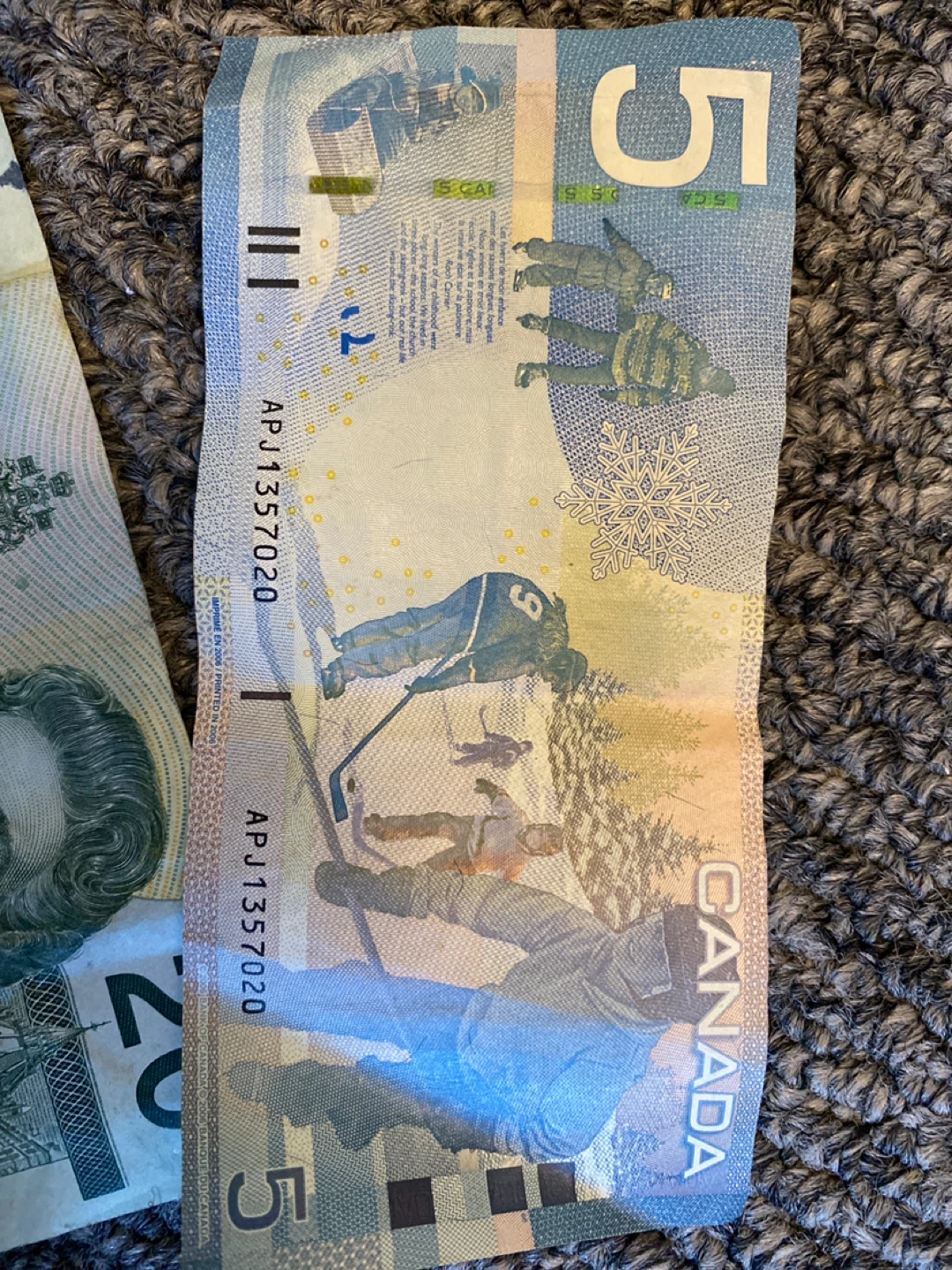 Canadian $5 and $20 old Canadian bills - photo 4