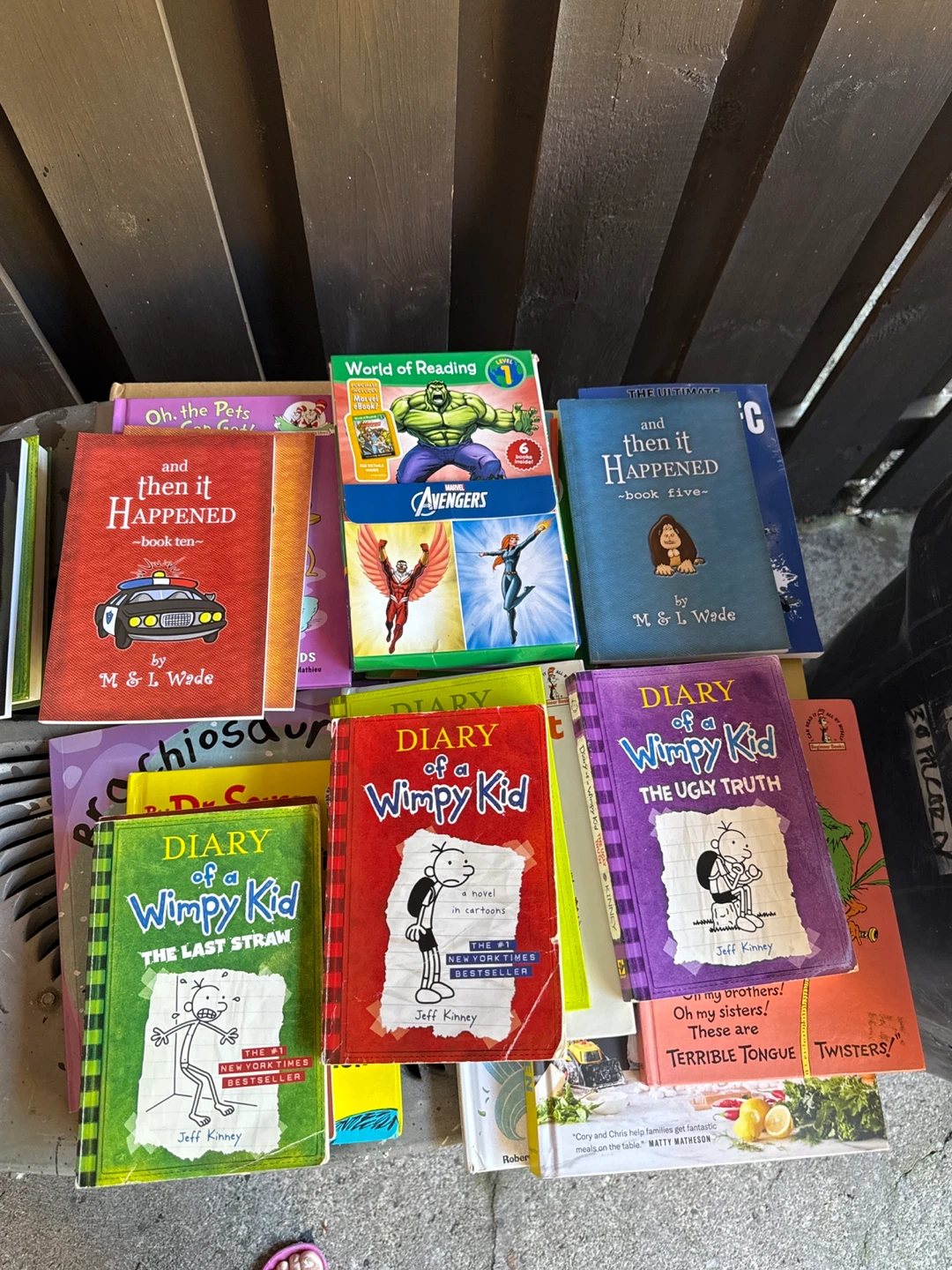 Assorted Children's Books - Dog Man, Wimpy Kid, and more - photo 2