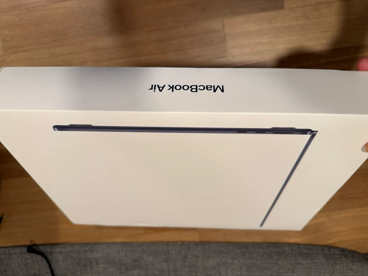 Apple MacBook Air 13-inch M2 chip, 256GB SSD, 8GB RAM - photo 5