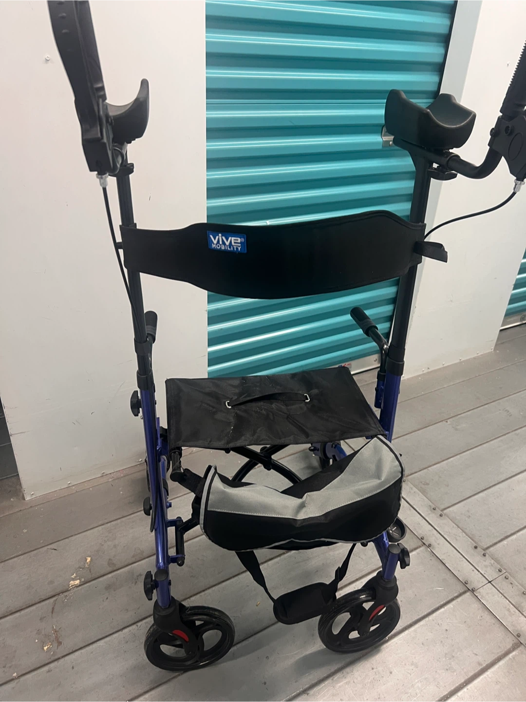 VIVE Mobility Rolling Walker