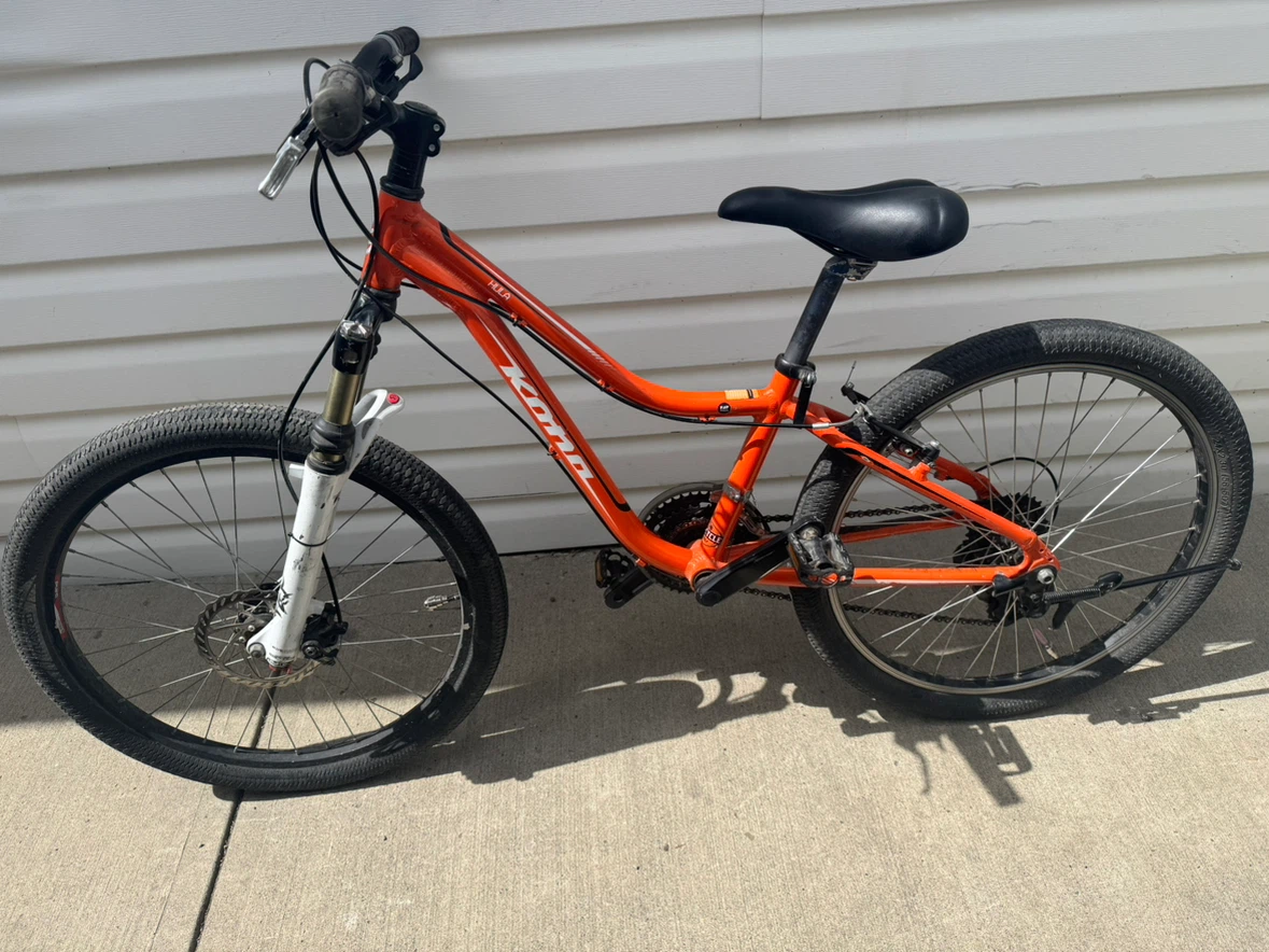 Kona Aluminum Mountain Bike with Disk Brakes