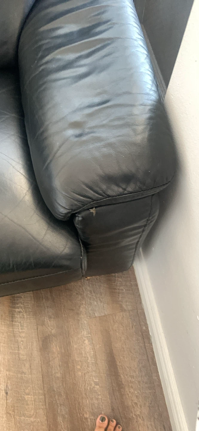Black Leather Armchair - photo 2