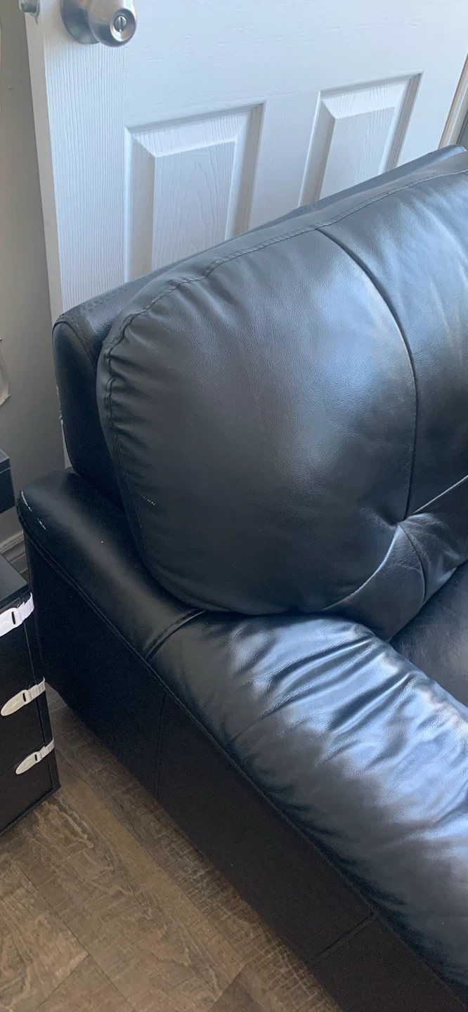 Black Leather Armchair - photo 3