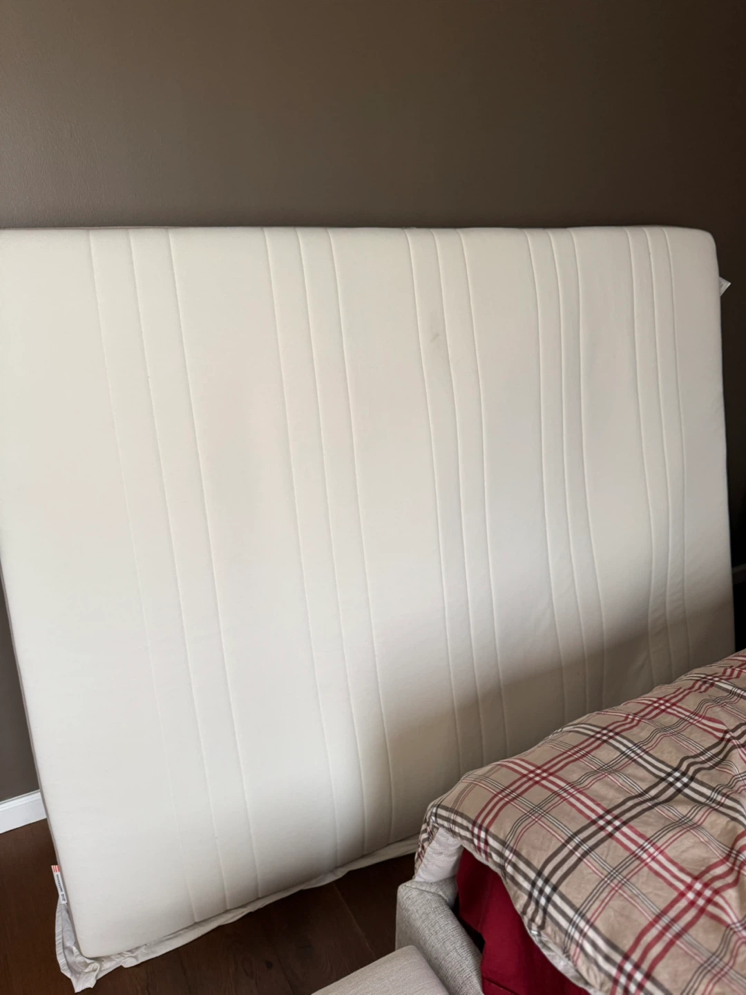 Clean / IKEA HAUGESUND Mattress - photo 4