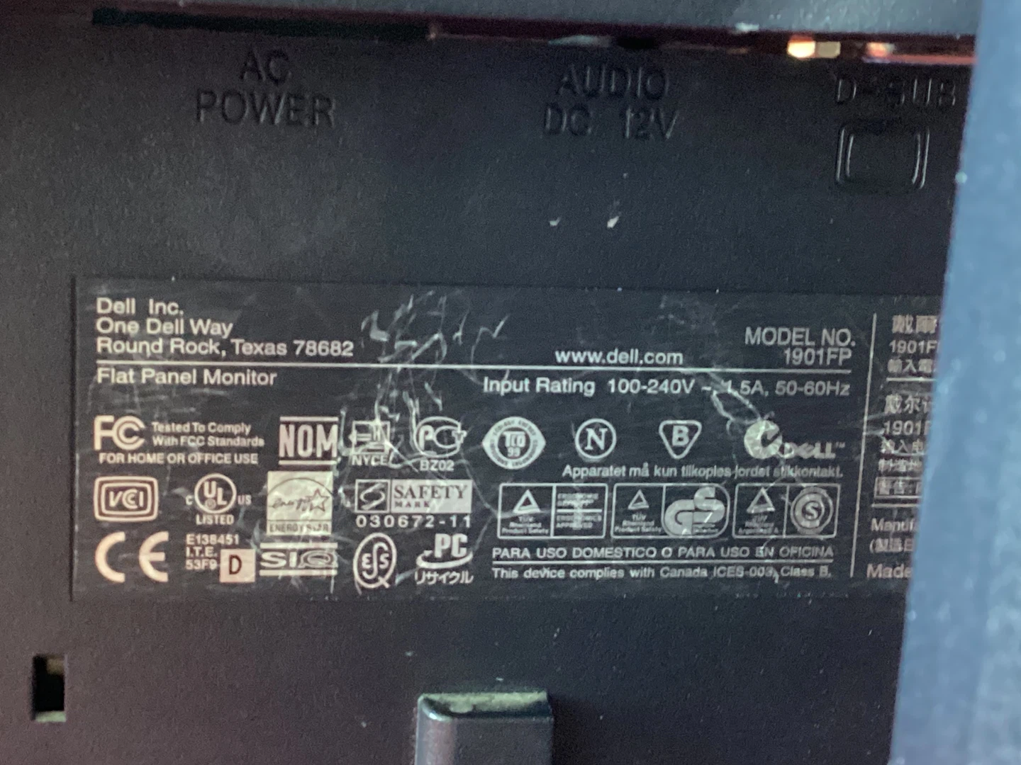 Dell 1901FP Flat Panel Monitor - photo 4