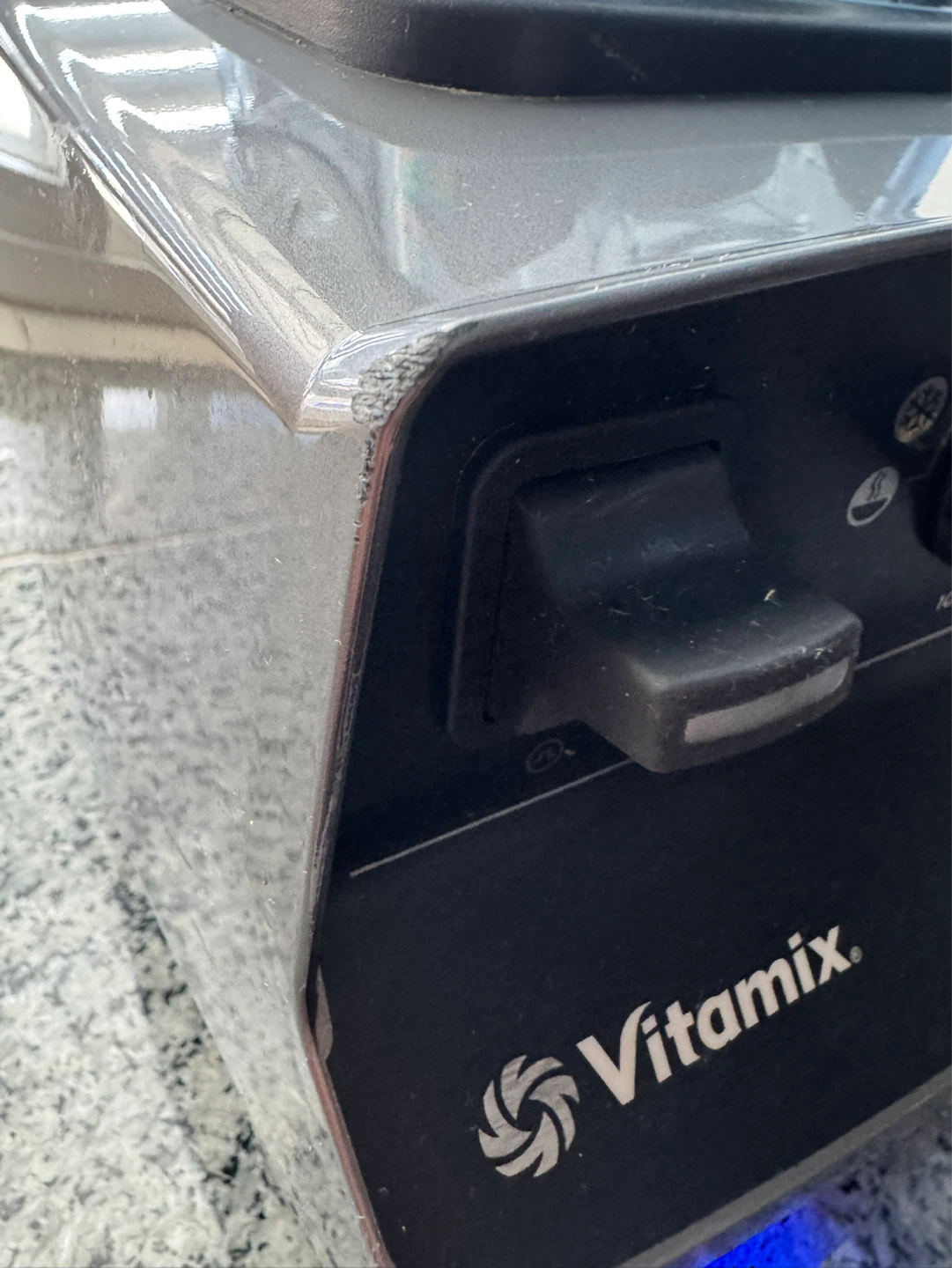 Vitamix Blender professional VM0102D 10 speed - photo 5