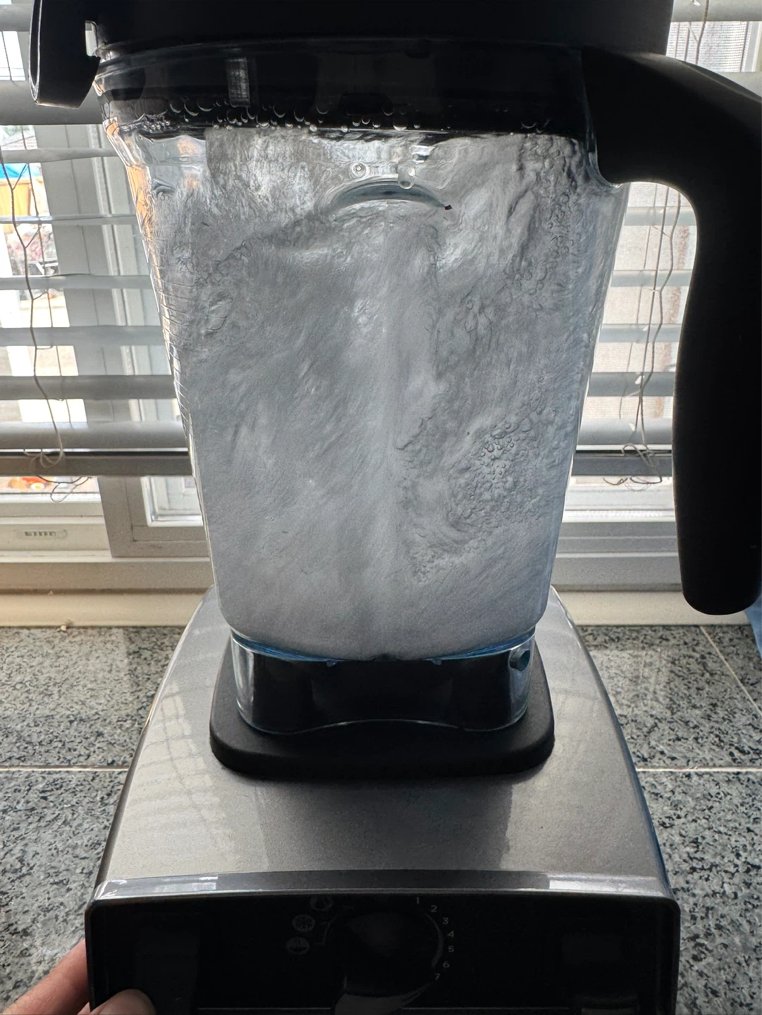 Vitamix Blender professional VM0102D 10 speed - photo 3