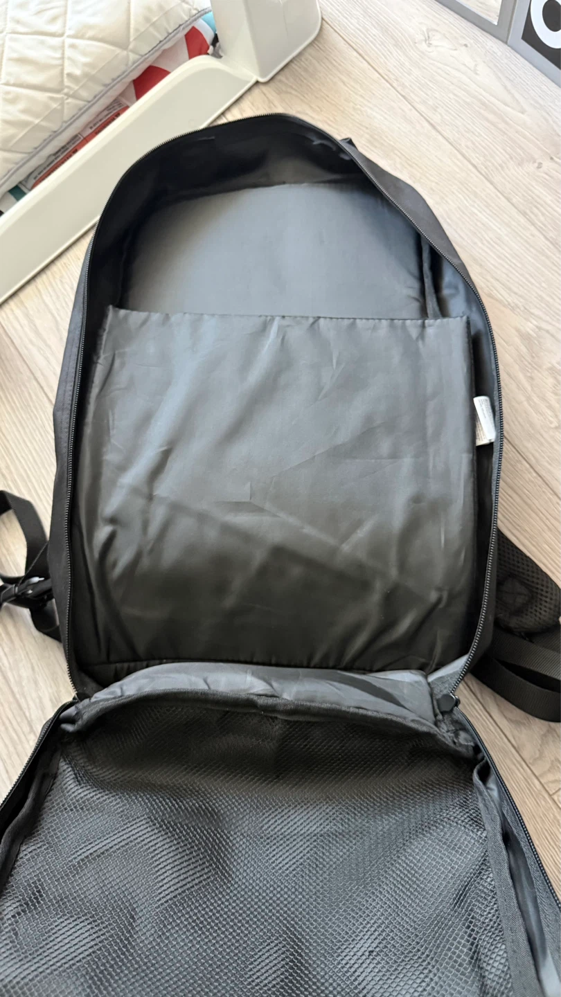 Mountain Warehouse 10L hiking backpack - photo 5