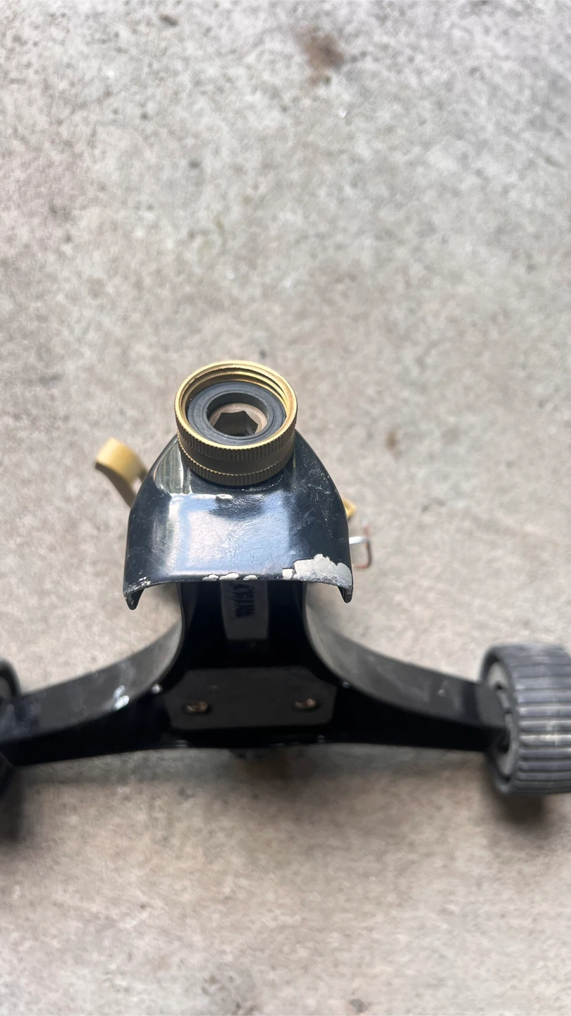 Yardworks oscillating sprinkler - photo 4