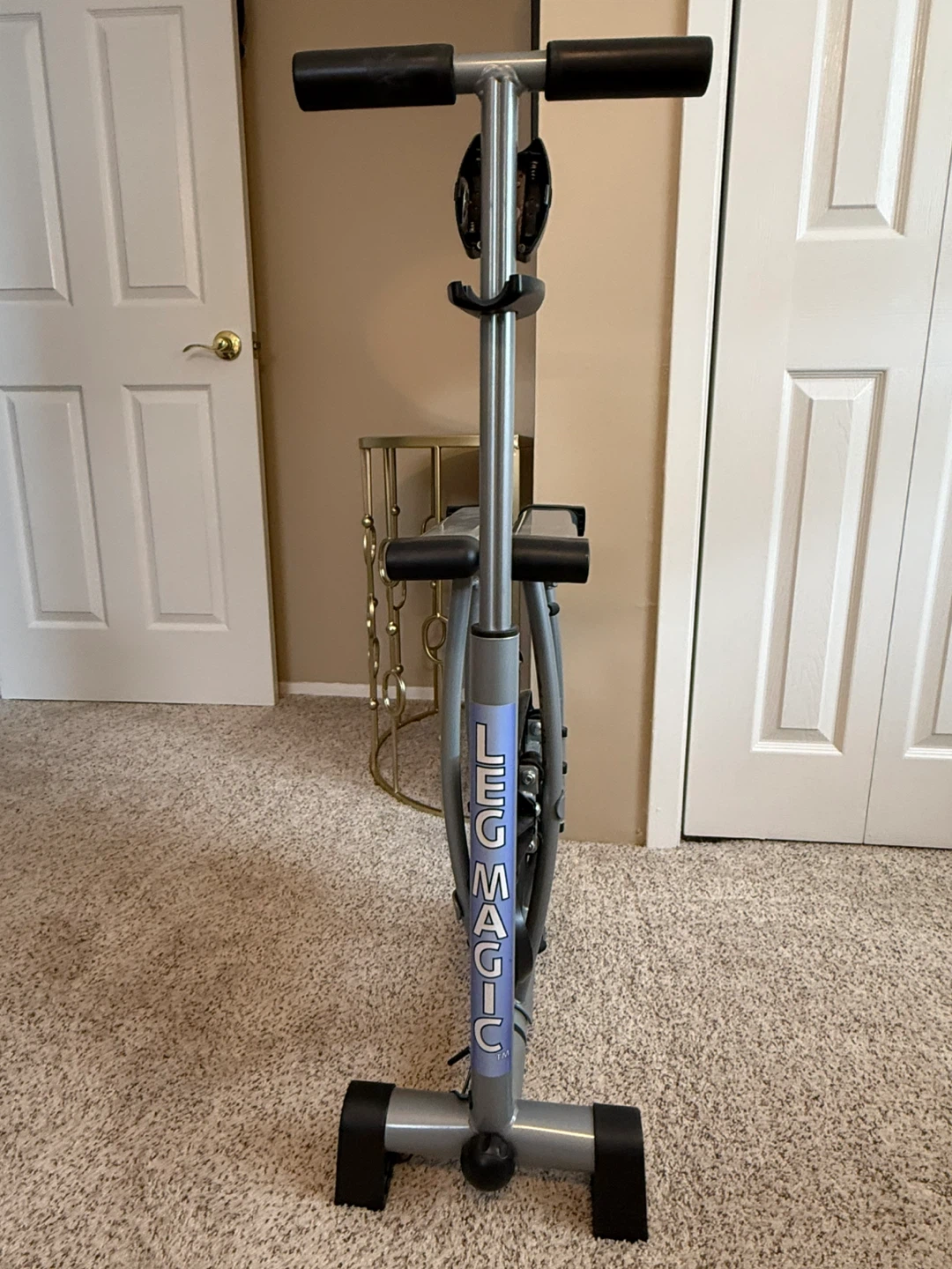 Leg Magic Exercise Machine - photo 3