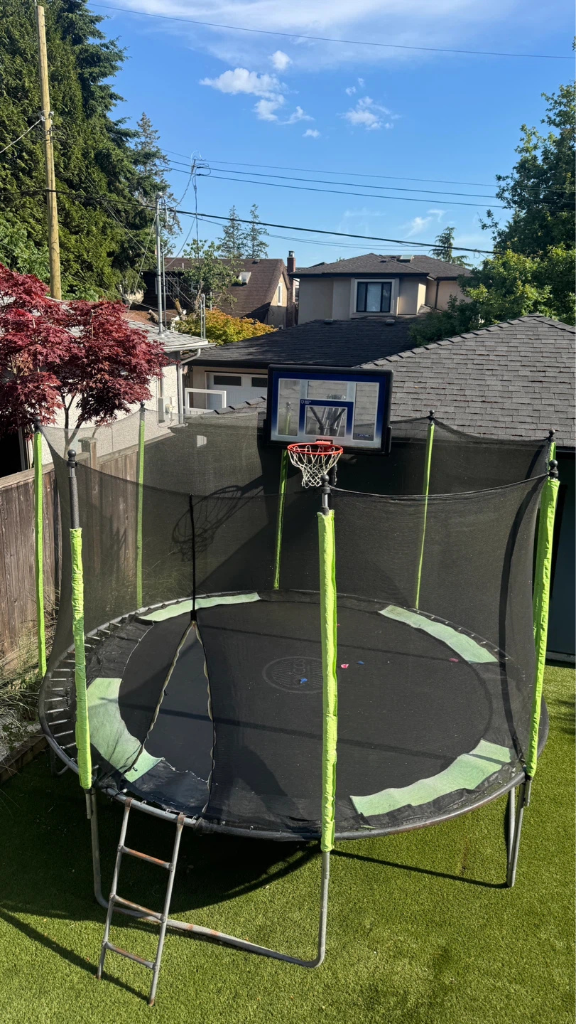 Trampoline