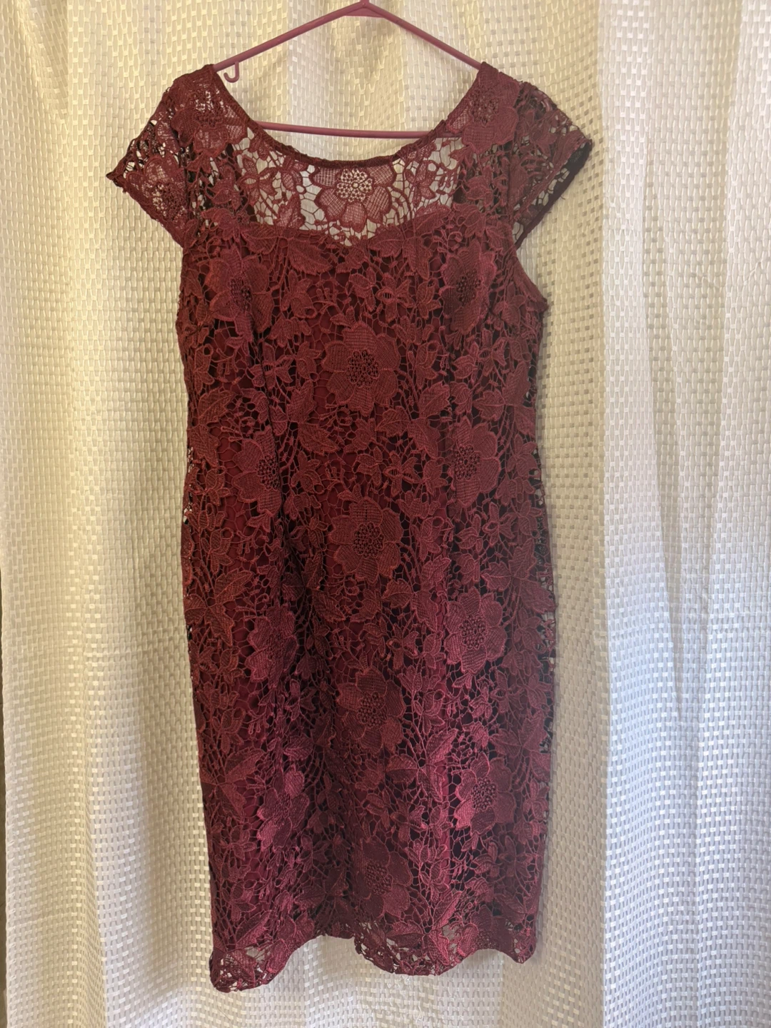 BELLA Lace Dress - Size 16
