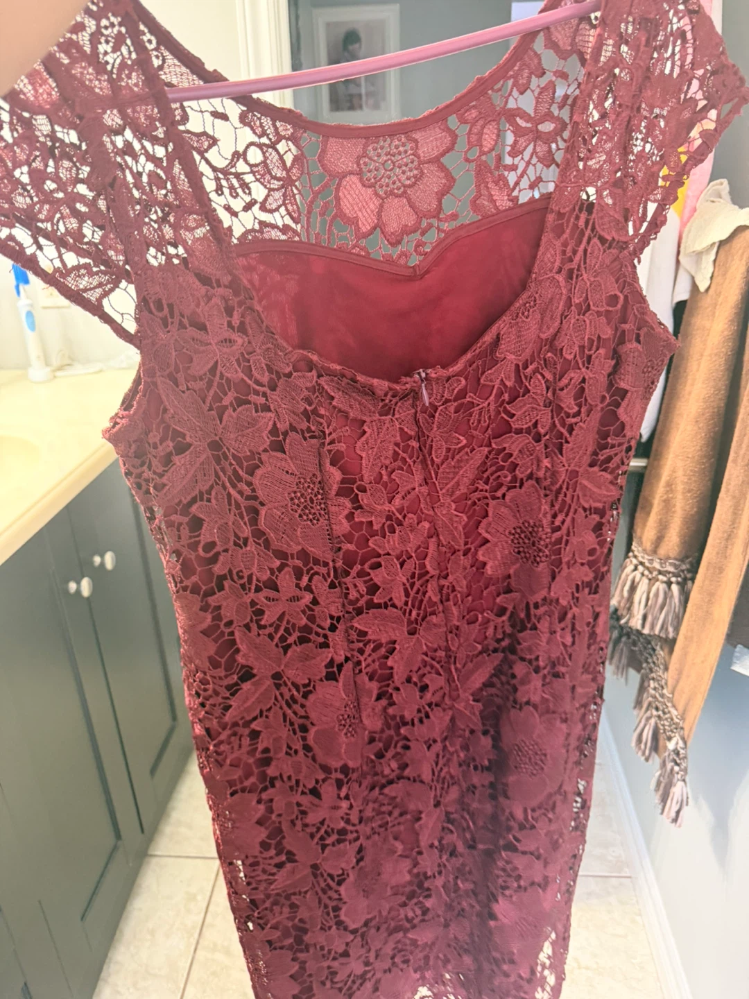 BELLA Lace Dress - Size 16 - photo 2