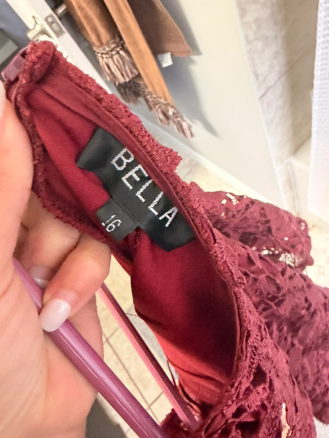 BELLA Lace Dress - Size 16 - photo 3