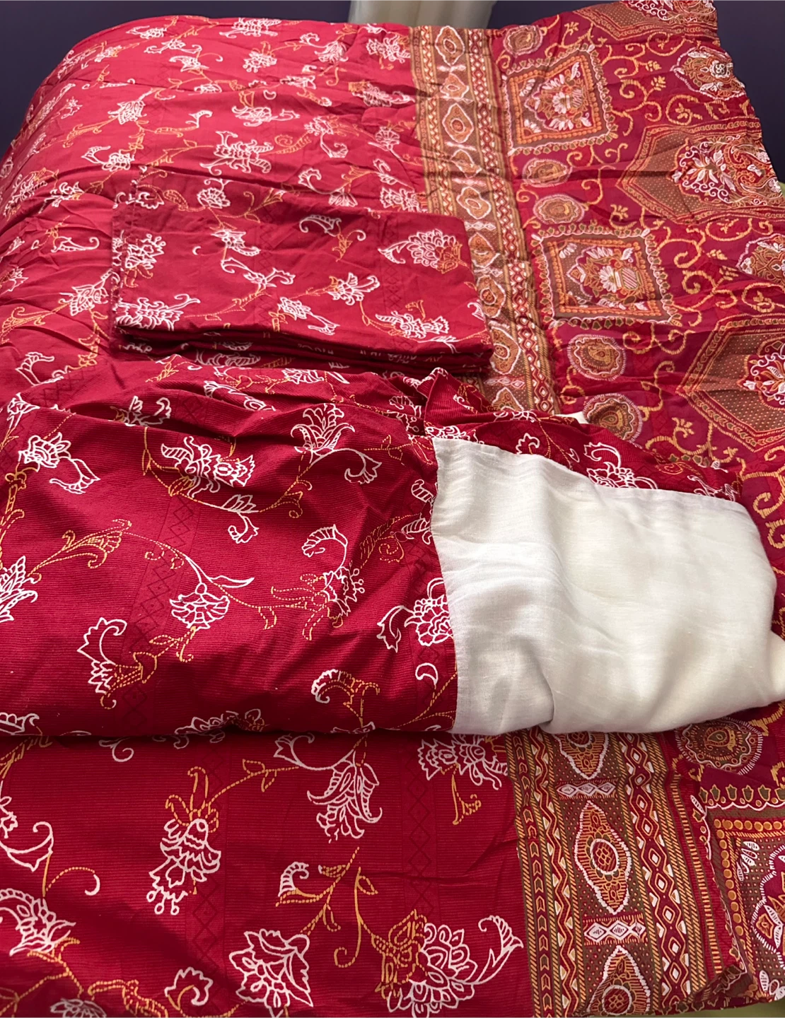 Red Floral Bedding Set