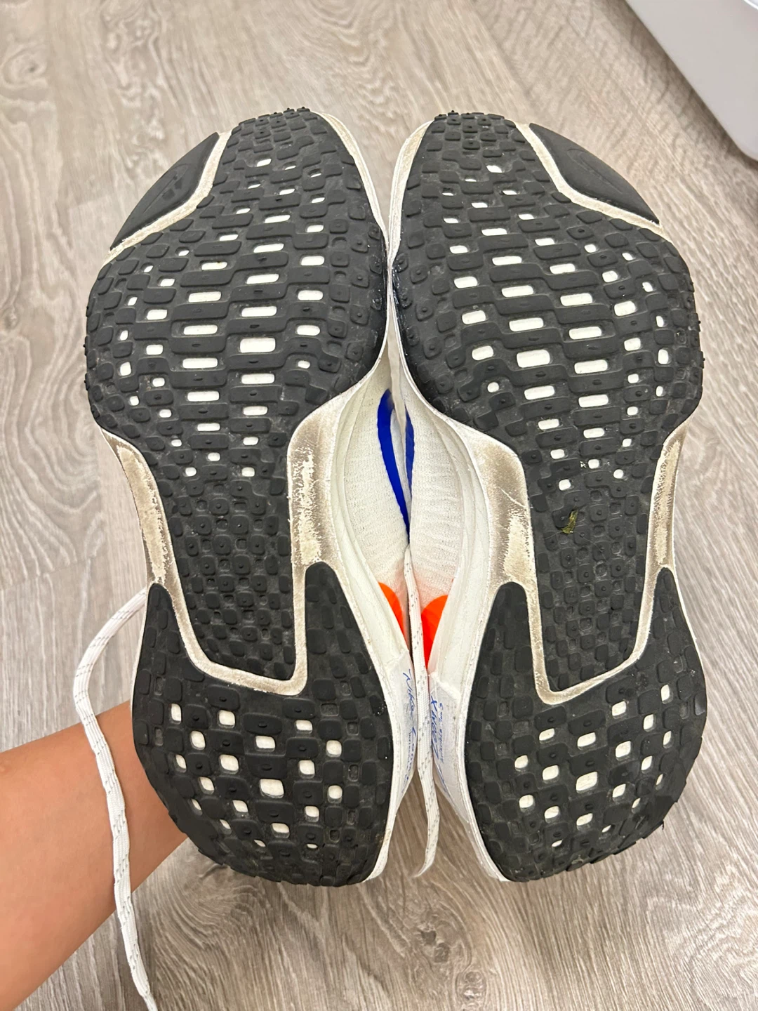 Nike Invincible Run US 9 Running Shoes - photo 3