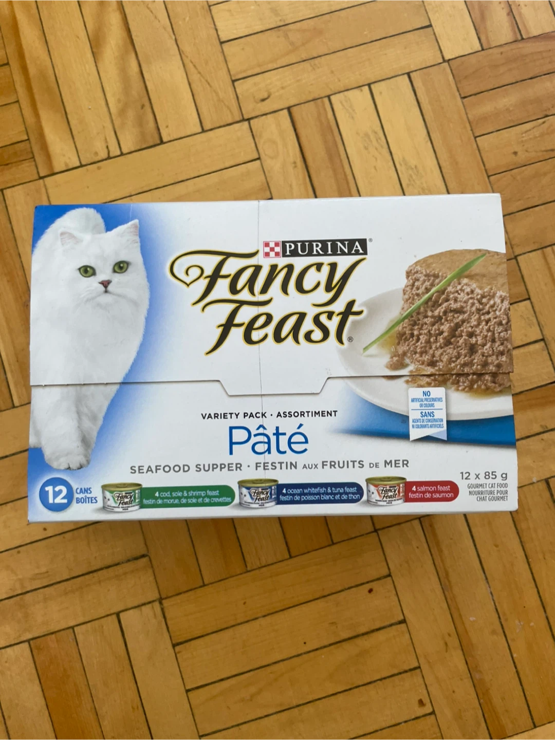 Fancy feast cat food - can of 12