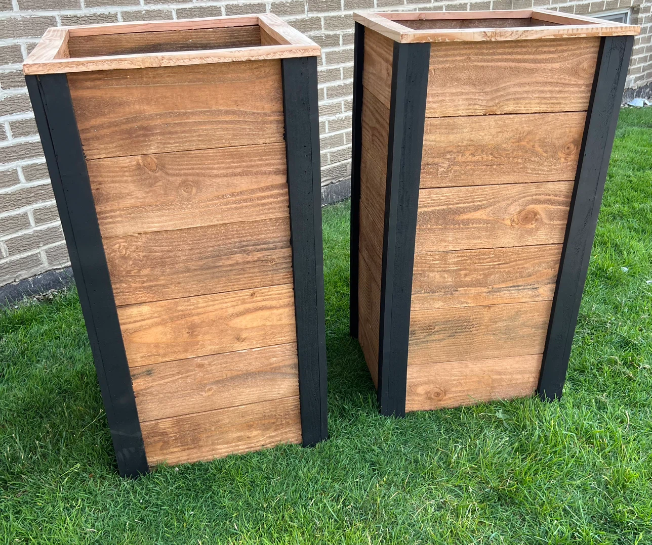 Handmade Premium Cedar Planter Box - photo 2