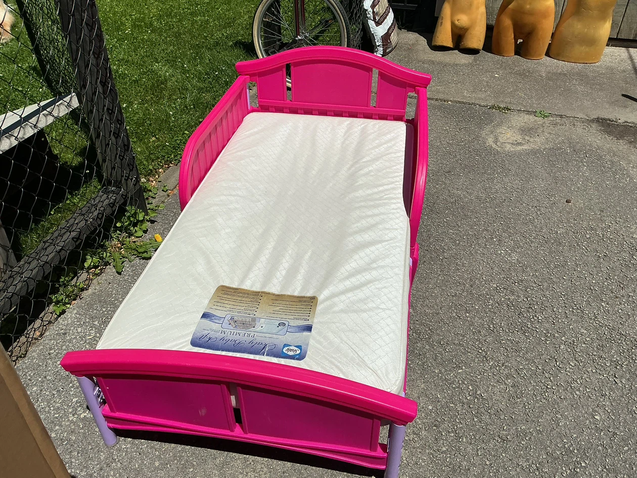 Very Clean Sealy Baby Soft Premium Crib Mattress - photo 2