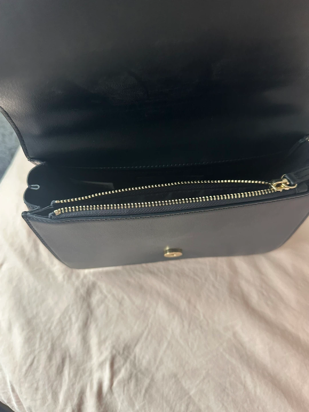 Tommy Hilfiger Women's Black Chain Shoulder Bag - photo 4