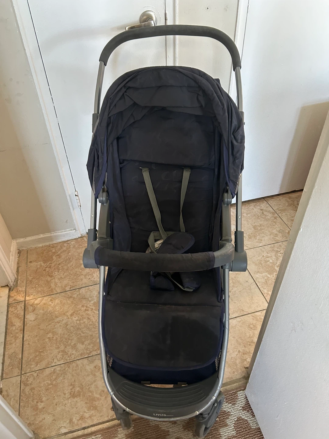 Reversible stroller