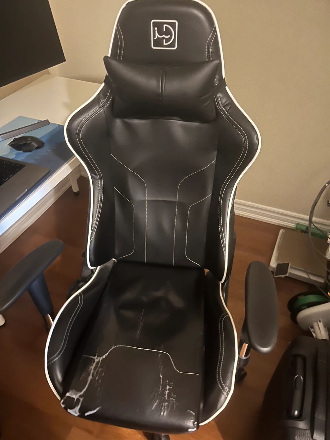 Black Gaming Chair with White Trim - photo 4