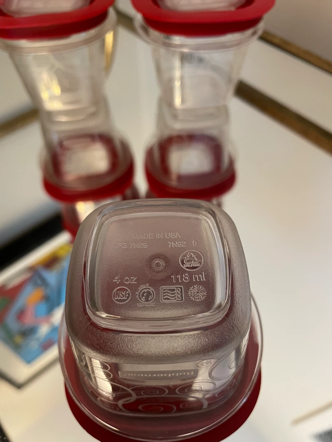 Rubbermaid Swirl Pattern 118 ml containers and lids bundle of 6 - photo 4