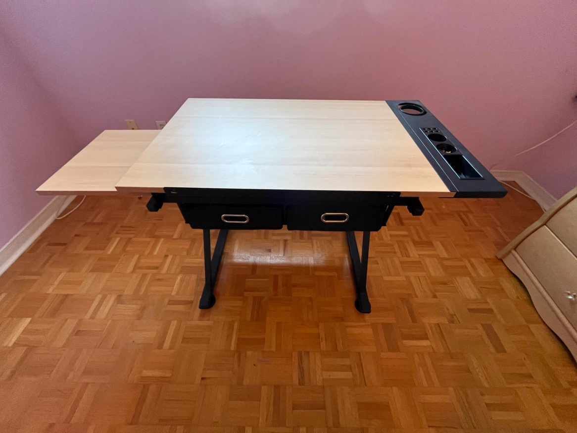 Adjustable Artist’s Loft Drawing Desk