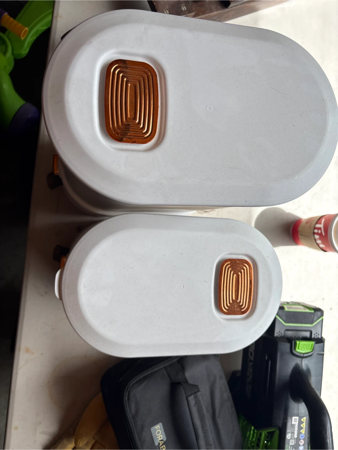 Stackable Dog Food Dispensers (2-pack) - photo 2
