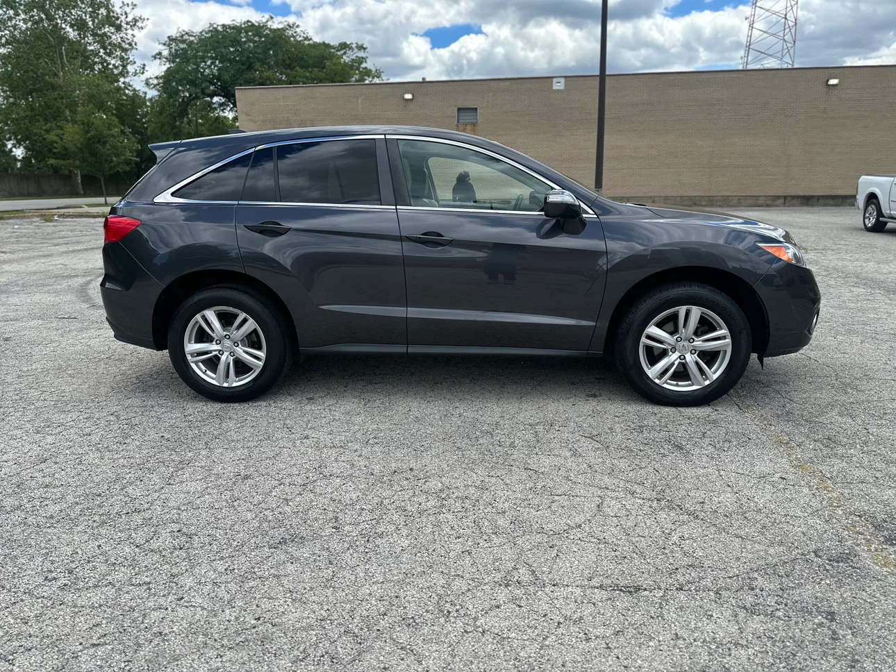 Acura RDX AWD SUV - photo 4