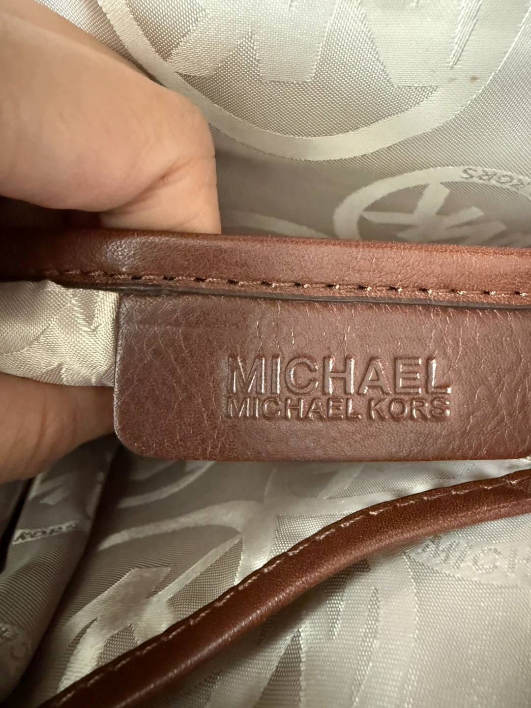 Michael Kors Signature MK Messenger Bag - photo 5