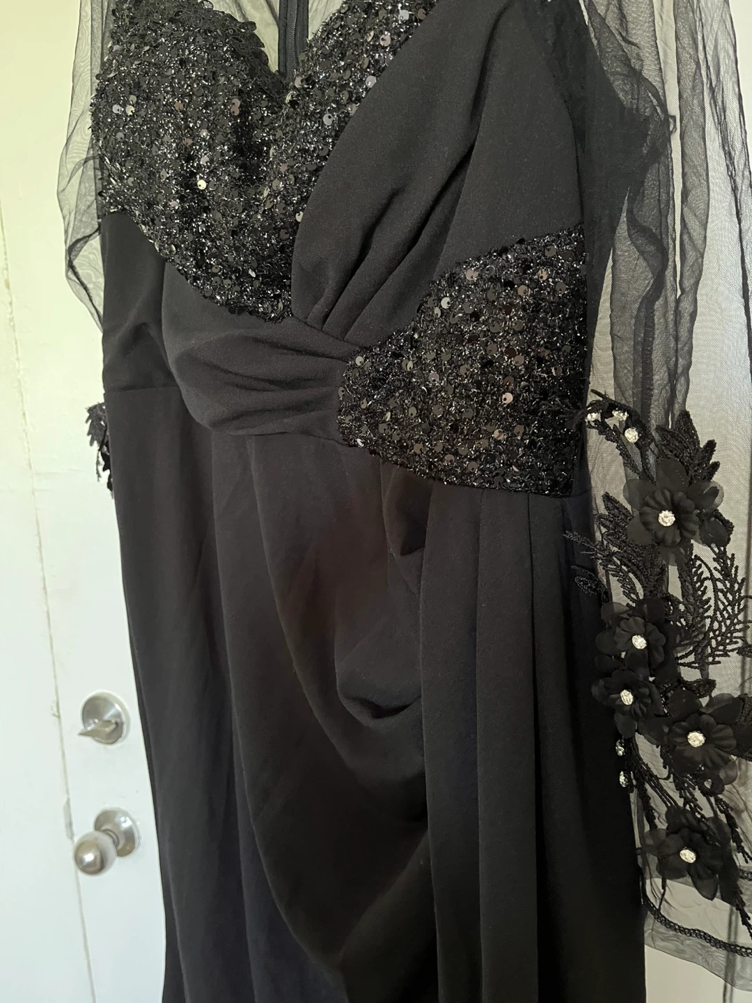 Black Sequin and Lace Gown - photo 2