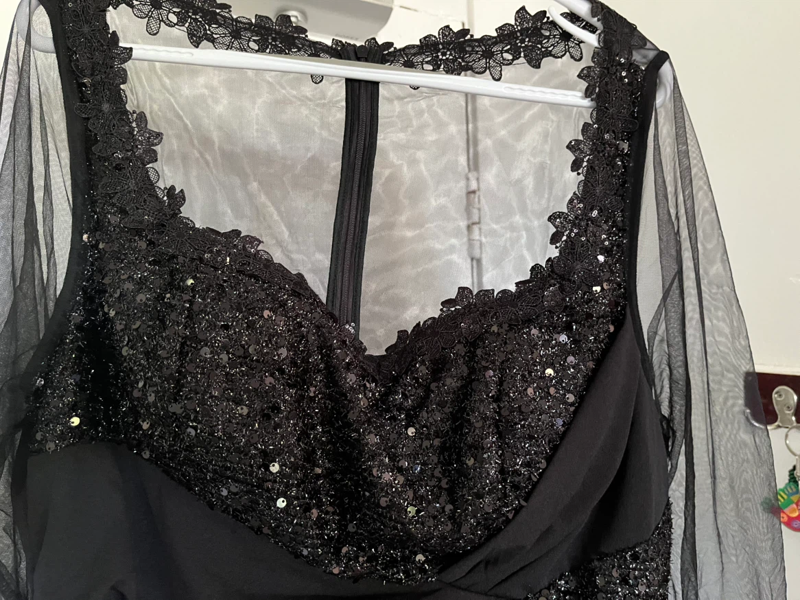 Black Sequin and Lace Gown - photo 3
