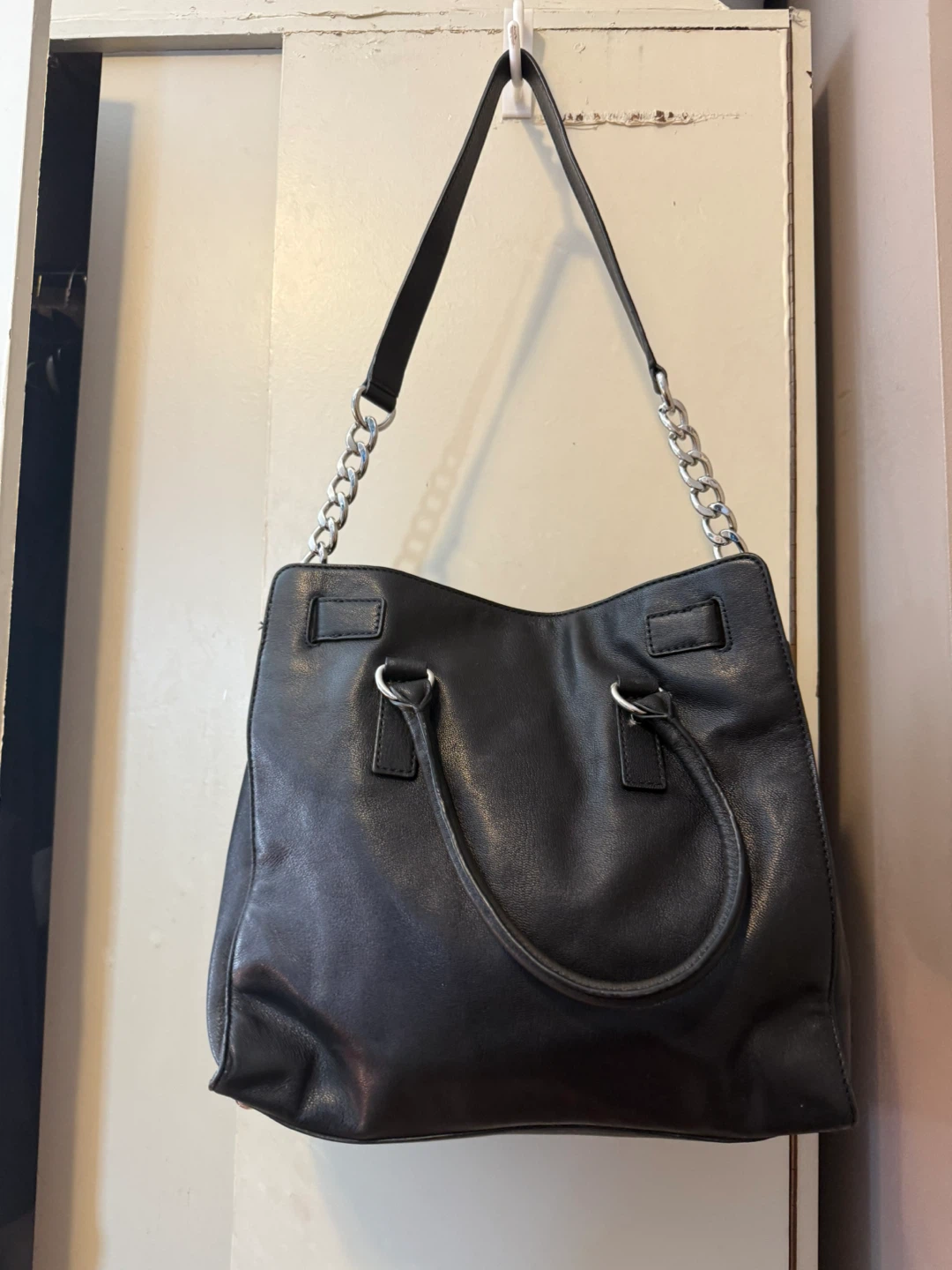 Michael Kors Black Leather Tote Bag - photo 2