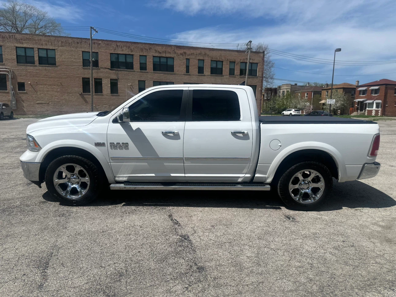 2016 Dodge Ram 1500 Laramie - photo 2