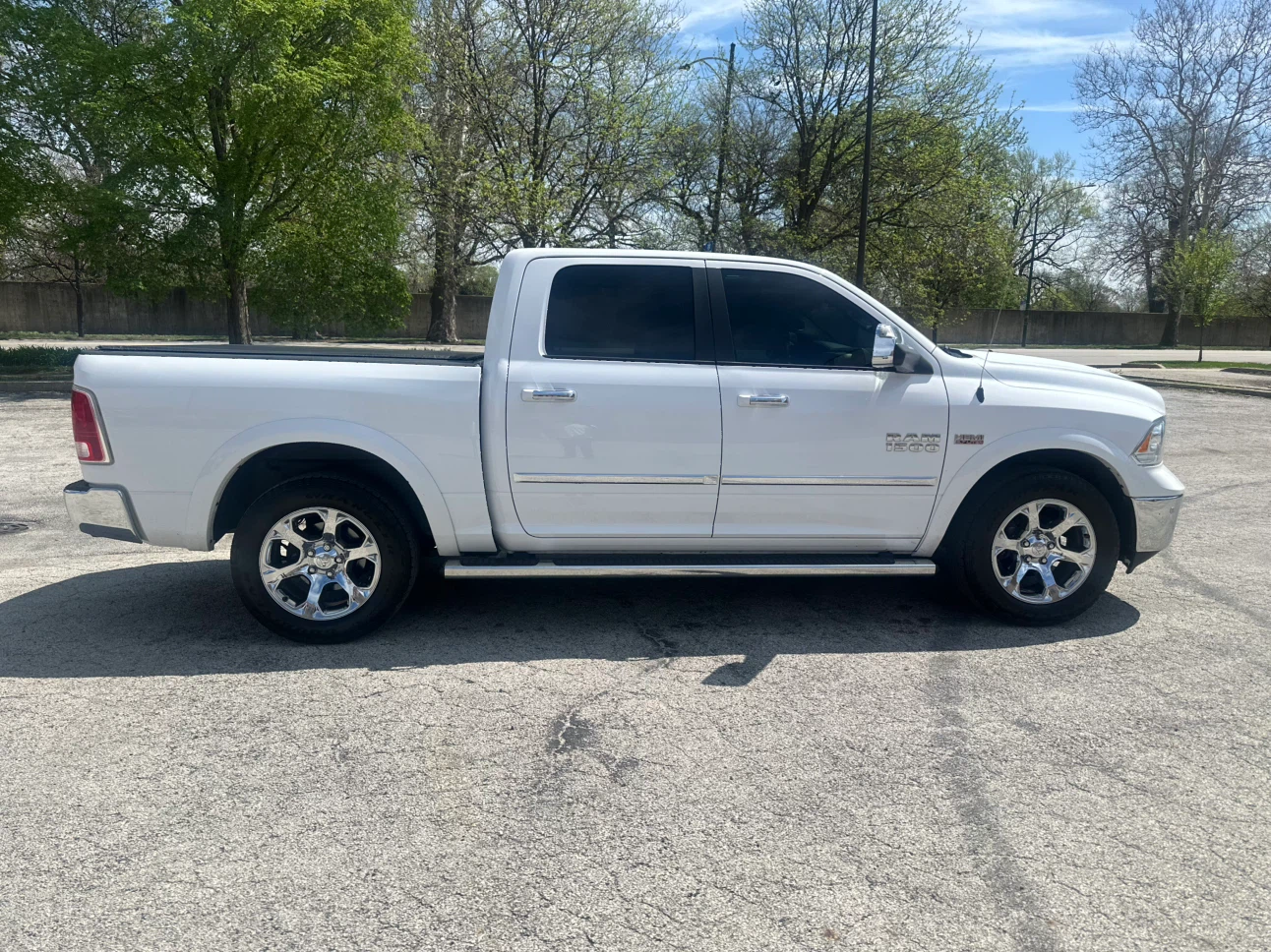 2016 Dodge Ram 1500 Laramie - photo 3