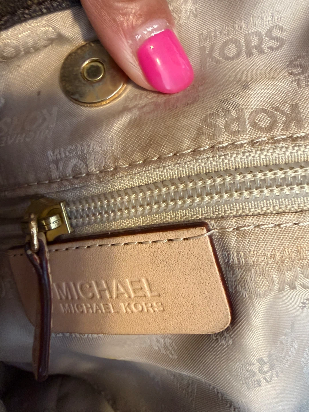 Michael Kors Monogram Tote Bag - photo 4