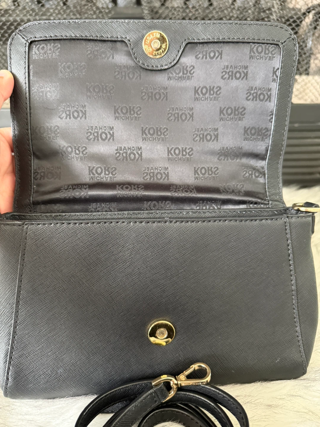 Michael Kors Black Crossbody Bag - photo 5