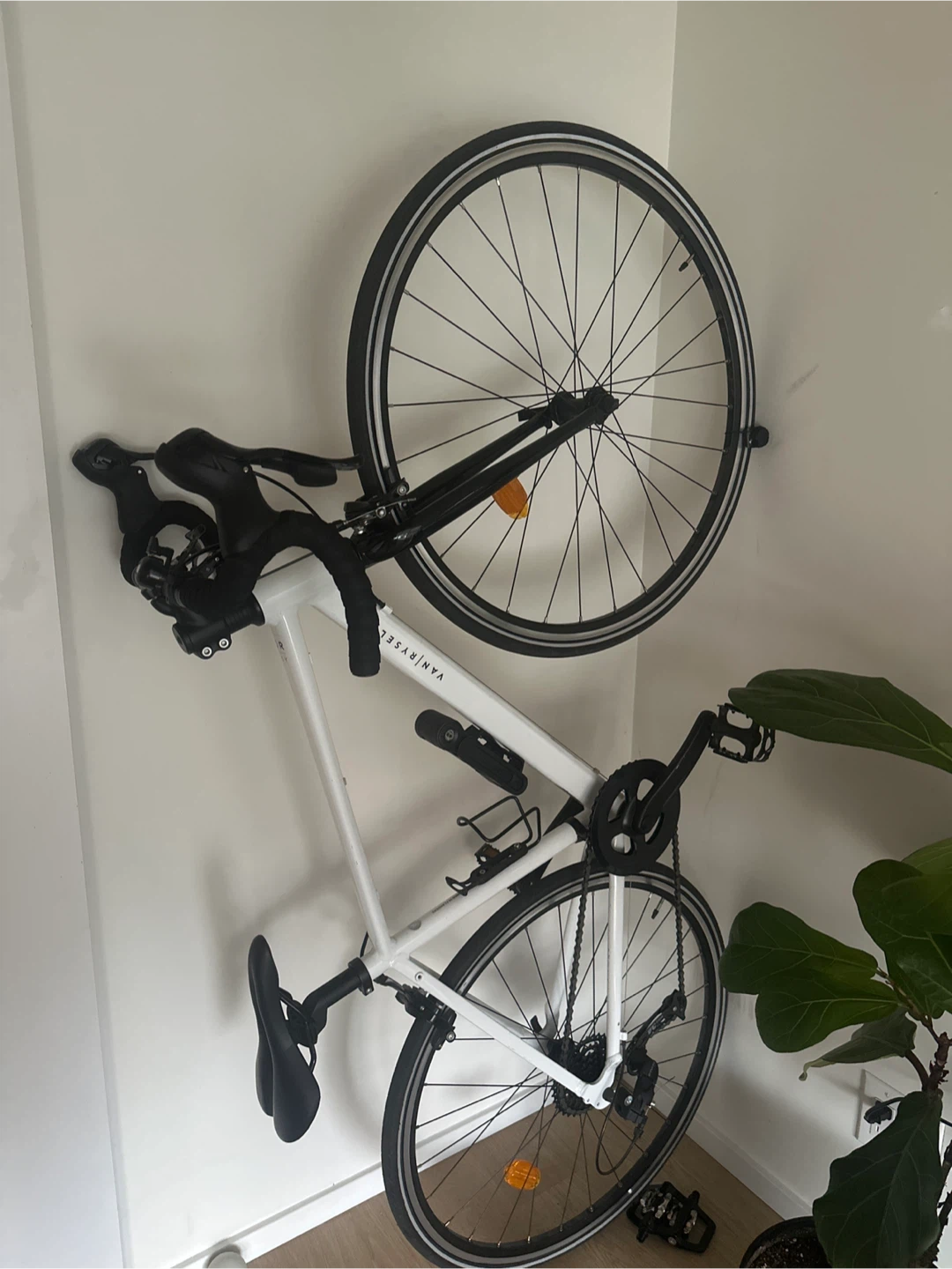 Bike hanger - photo 2