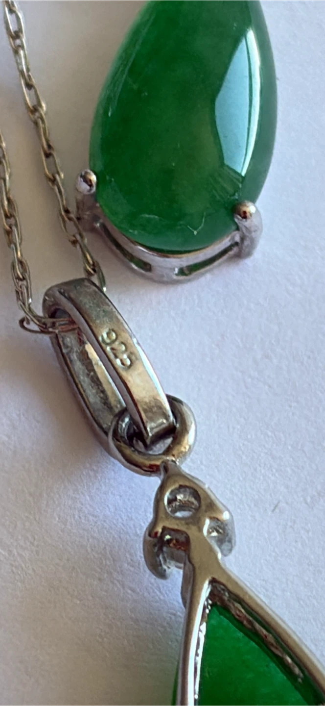 Jade Teardrop Necklace and Earrings Set - photo 2